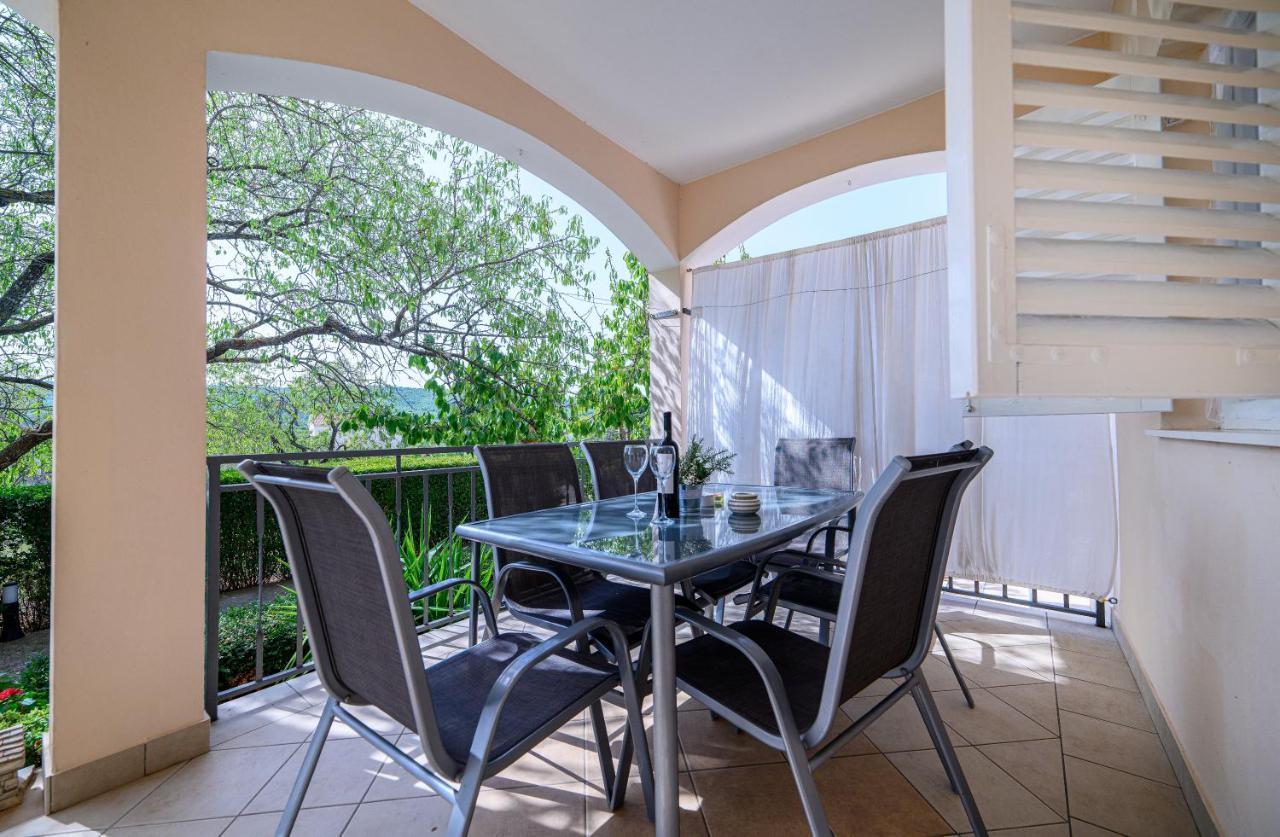 Holiday Home Rokoko Sibenik Luaran gambar